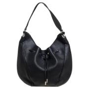 Pre-owned Leather shoulder-bags