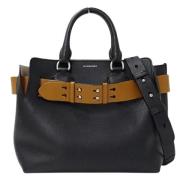 Pre-owned Leather handbags