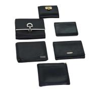 Pre-owned Leather wallets