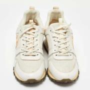 Pre-owned Leather sneakers