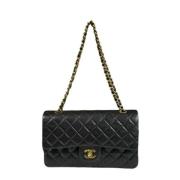 Pre-owned Suede chanel-bags