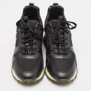 Pre-owned Leather sneakers