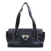 Pre-owned Leather handbags