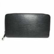 Pre-owned Leather wallets