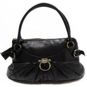 Pre-owned Leather handbags