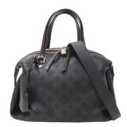 Pre-owned Leather handbags