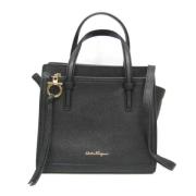 Pre-owned Leather handbags