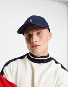 GANT cap in navy with small logo
