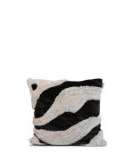 Pillow Fluffy Black Byon
