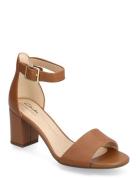 Deva Mae D Brown Clarks