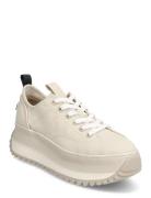 Women Lace-Up Cream Tamaris