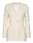 Anisa Collarless Fitted Blazer Cream Malina