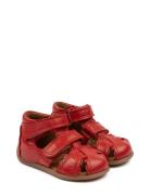 Starters? Two Velcro Scalloped Sand Red Pom Pom