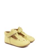 Beginners™ Ballerina T-Bar Yellow Pom Pom