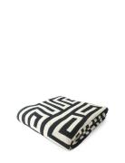 Knitted Throw 160X130Cm Black Ceannis