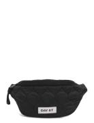 Day Gweneth Re-Q Dash Bum Black DAY ET