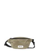 Day Gweneth Re-S Bum Beige DAY ET