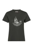 W Marina Graphic Ss Tee Sport T-shirts & Tops Short-sleeved Green Must...