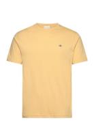 Reg Shield Ss T-Shirt Tops T-shirts Short-sleeved Yellow GANT