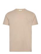 Slim Tonal Shield Pique Ss Tshirt Tops T-shirts Short-sleeved Beige GA...