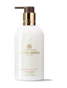 Jasmine & Sun Rose Body Lotion Hudkrem Lotion Bodybutter Nude Molton B...