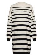 Vmmrain Ls O-Neck Blk Dress Ent Knelang Kjole Multi/patterned Vero Mod...