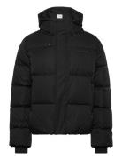 Monogram Puffer Jacket Fôret Jakke Black Daily Paper