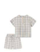 Cha Cha Shorts Set Sets Sets With Short-sleeved T-shirt Cream Fliink
