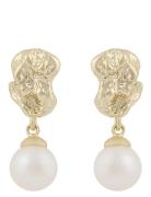Brittany Short Pendant Ear Øredobber Smykker Gold SNÖ Of Sweden