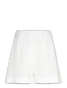 Layne Shorts Bottoms Shorts Casual Shorts White Noella