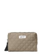 Day Re-Q Fenced Washbag L Toalettveske Beige DAY ET