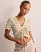 Vero Moda - Beige - Vmmirinda Ss V-Neck Cropped Top Vma