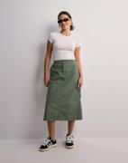 Carhartt WIP - Grønn - W' Jet Cargo Skirt