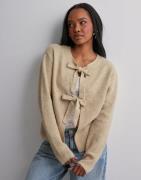 Pieces - Beige - Pcsilly Ls Rev Tie Knit Noos Bc