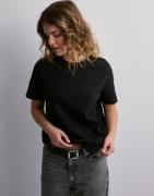 Selected Femme - Svart - Slfessential Ss Boxy Tee Noos