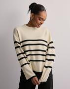 Vero Moda - Rutete/Stripete - Vmsaba Ls O-Neck Stripe Pullover Ga