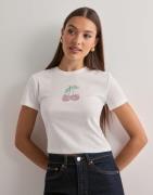 Only - Hvit - Onlkira S/S Bling O-Neck Short Top