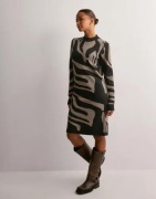 Object Collectors Item - - Objray L/S Knit Dress Aop Noos