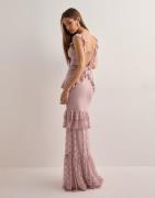 Nelly - Rosa - Delicate Lace Dress