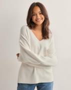 OBJECT - Hvit - Objreynard V-Neck Pullover Noos