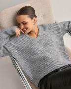 OBJECT - Grå - Objmilu Ls Lo V-Neck Knit E Au 24