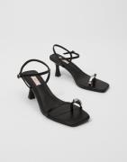 Nelly - Svart - Simplicity Heel