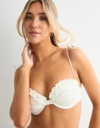 Nelly - Hvit - Ruffle Anglais Push Up Bikini Bra