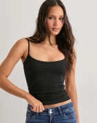 Nelly - Svart - Built In Bra Singlet
