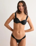 Nelly - Svart - Perfection Solid Panty