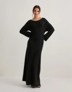 Neo Noir - Svart - Emerson Knit Dress