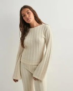 Nelly - Hvit - Cutest Chill Sweater